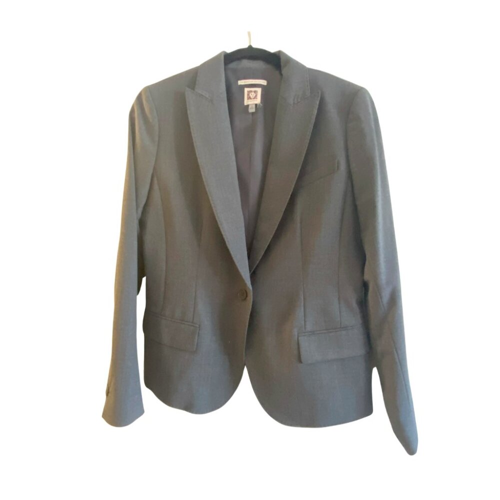 Women's Grey Suit Set with Blazer, Pants, and Skirt Size 10
